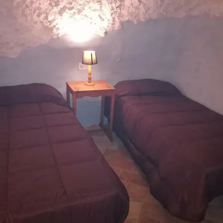 Cueva El Madrono Pegalajar