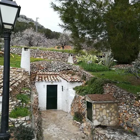 Farm stay Cueva El Madrono
