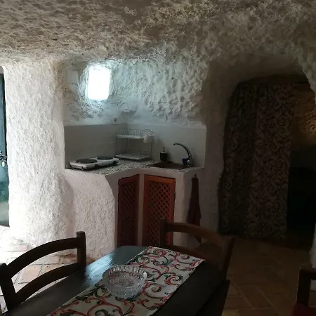 Cueva El Madrono * Pegalajar