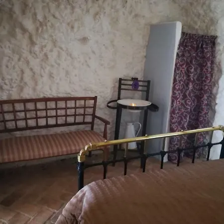 Farm stay Cueva El Madrono *